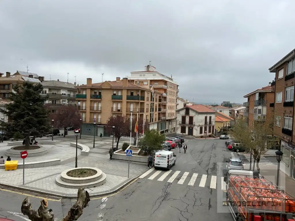Exterior view of Flat for sale in Las Navas del Marqués , Ávila