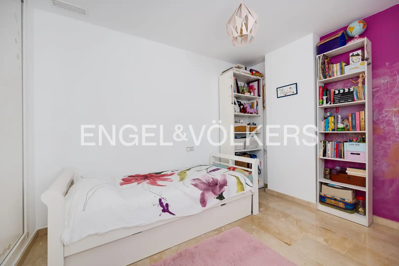 Habitación de Ático en venta en Torrevieja con Aire acondicionado, Calefacción y Terraza