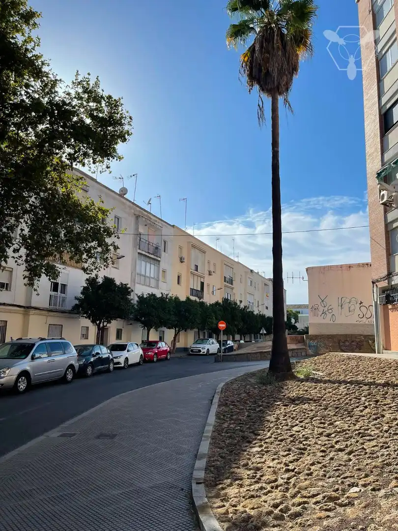 Exterior view of Flat for sale in Huelva  with Terrace and Furnished