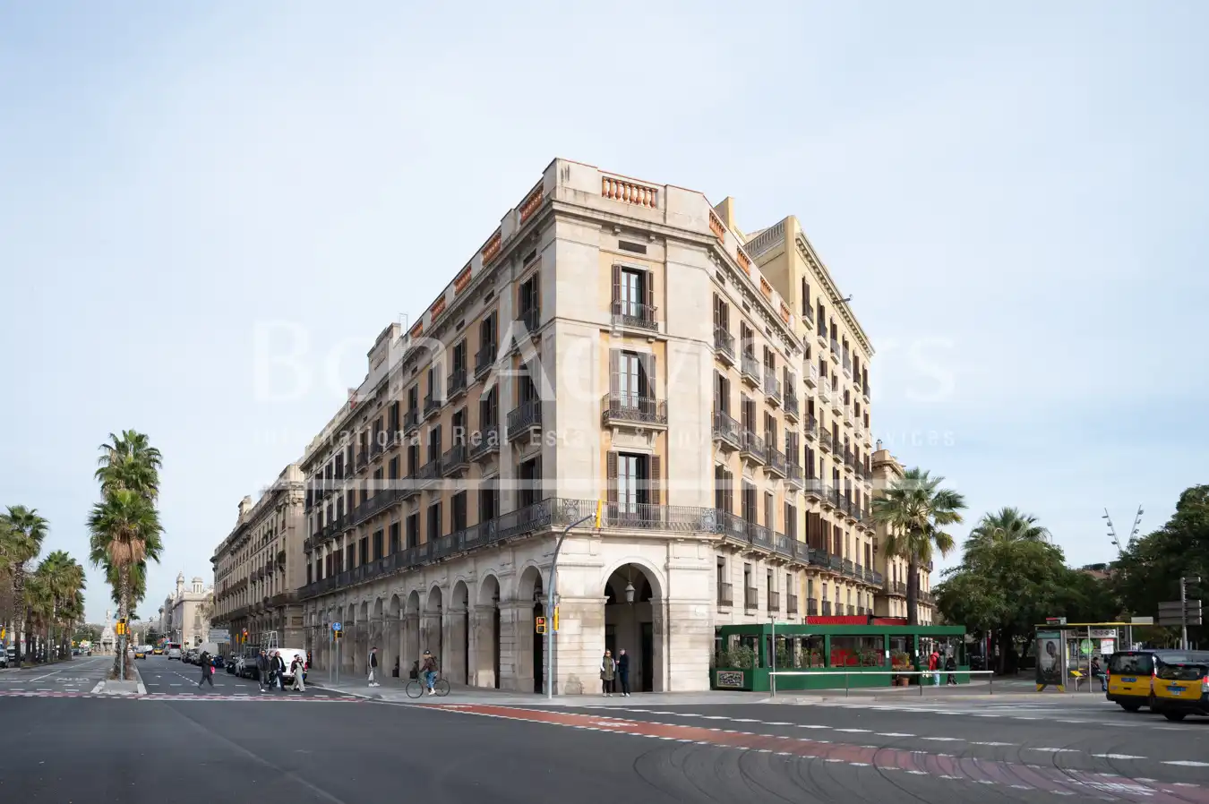 Vista exterior de Pis en venda en Barcelona amb Aire condicionat, Calefacció i Moblat
