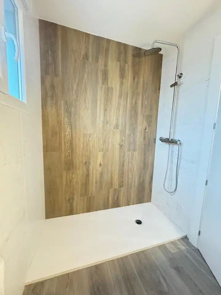 Badezimmer von Haus oder Chalet zum Verkauf in Palazuelos de Eresma mit Privatgarten, Terrasse und Abstellraum