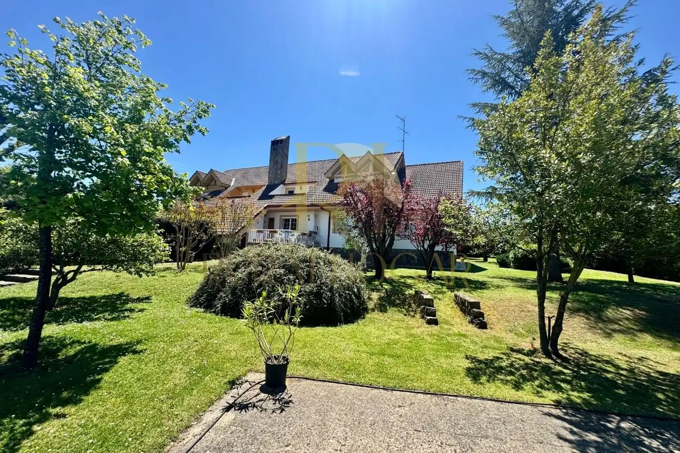 Jardín de Casa o chalet en venta en Santovenia de la Valdoncina con Calefacción, Jardín privado y Parquet