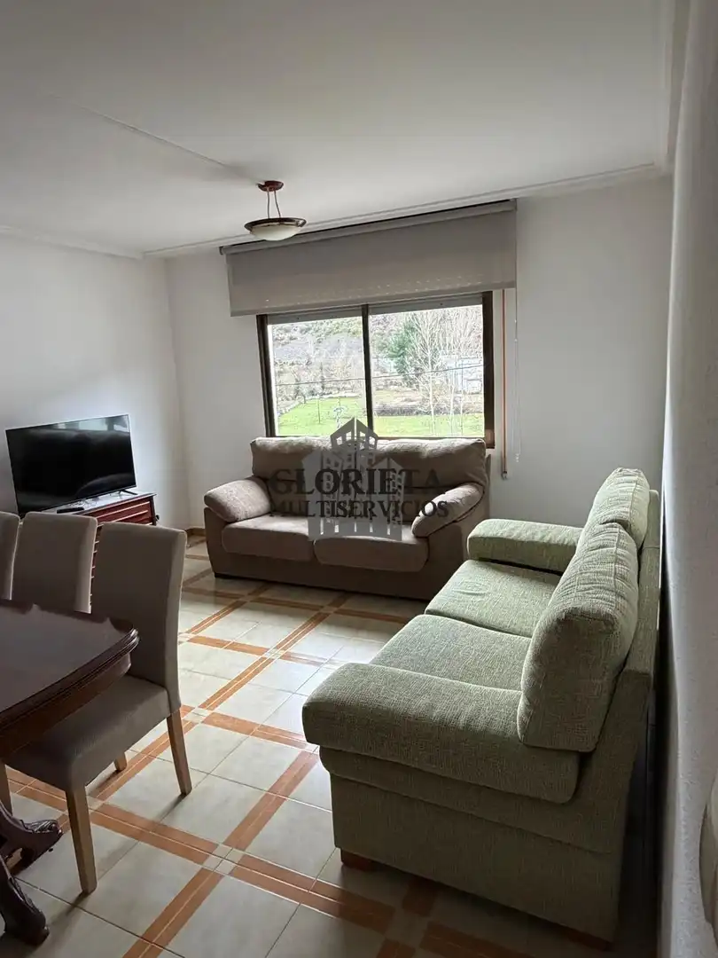 Sala de estar de Casa o chalet en venta en Trabadelo con Calefacción, Trastero y Amueblado