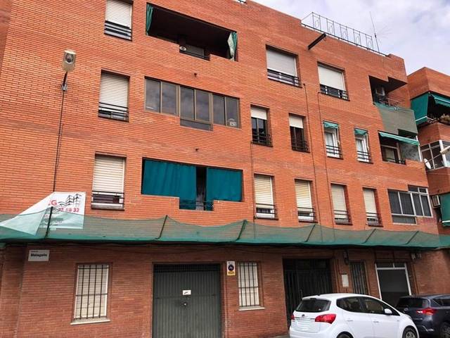 Local comercial en Venta en C/ Matagalls en Sagnier - Plaça de Catalunya