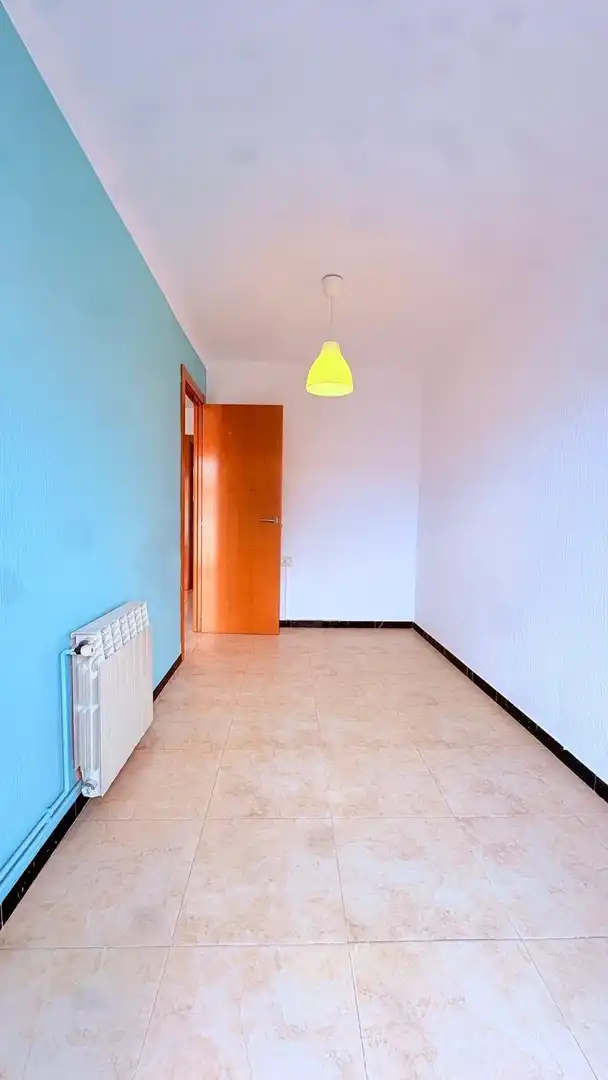 Habitación de Piso en venta en Castellar del Vallès con Calefacción y Terraza