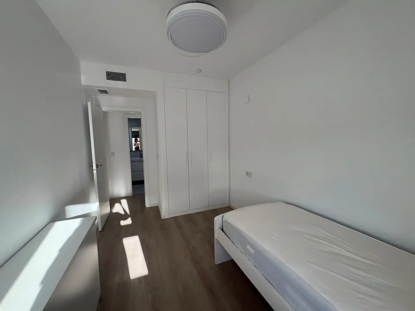 Bedroom of Flat for rent in Dos Hermanas  with Air Conditioner, Heating and Private garden
