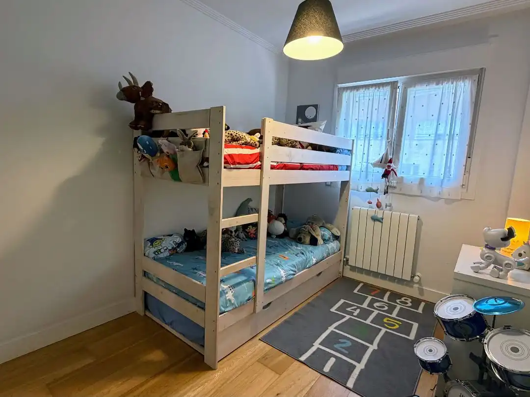 Bedroom of Houses for sale in Bilbao   with Terrace and Balcony