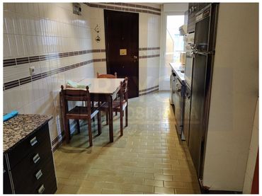 Appartamento con balcone in vendita a Centro