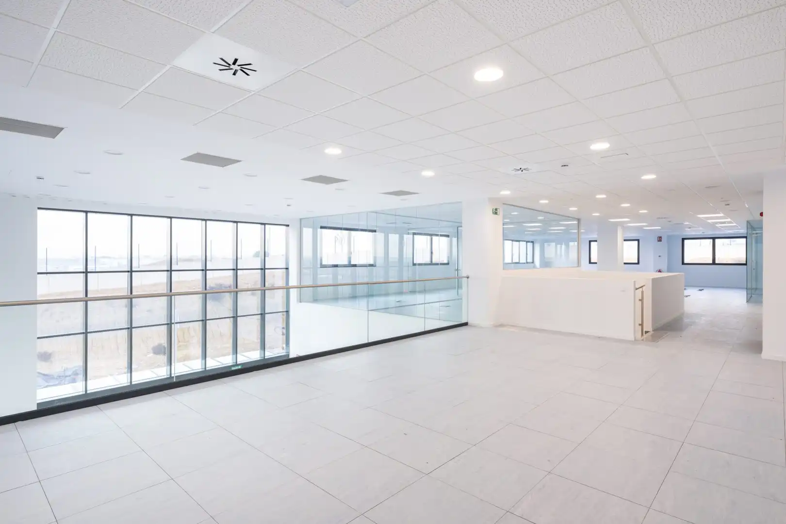 Nave industrial de alquiler en Escalona con Calefacción y Alarma