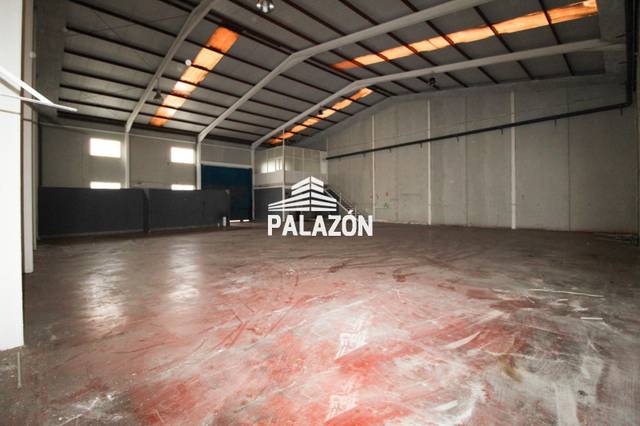 Nave industrial en Alquiler en El Edén