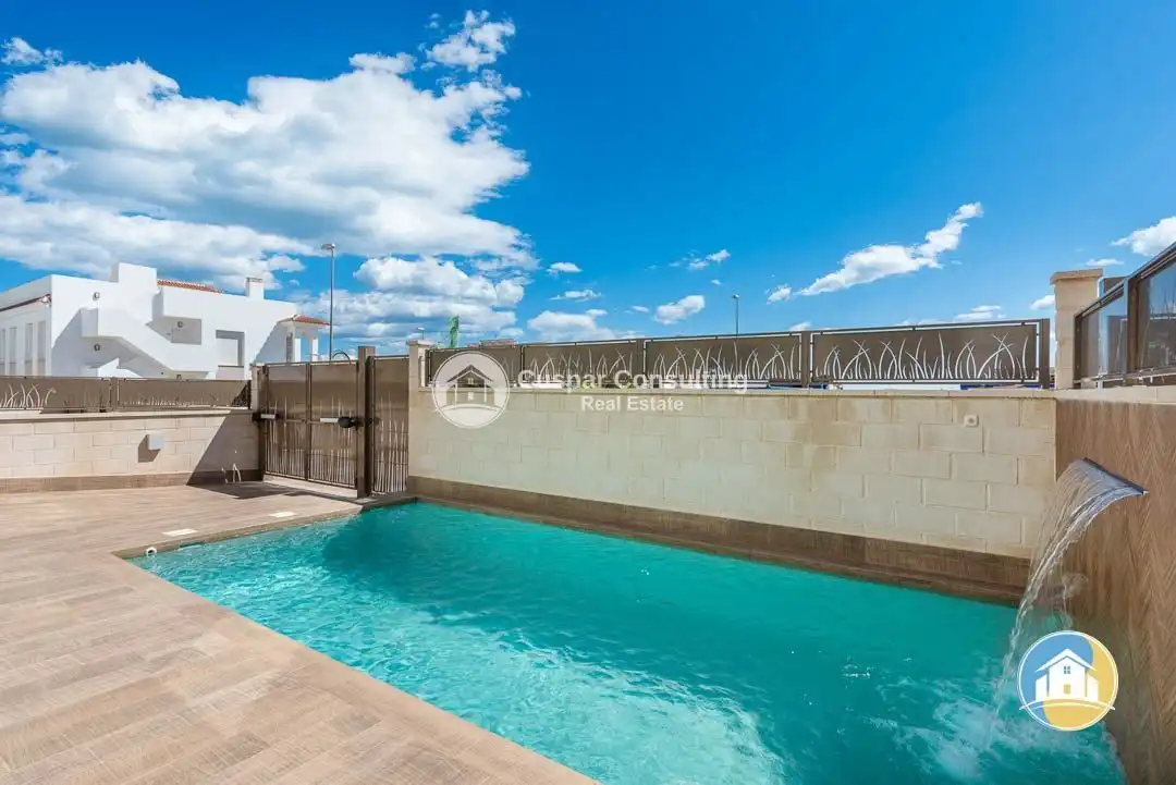 Chalet con piscina en venta en La Herrada, imagen 7