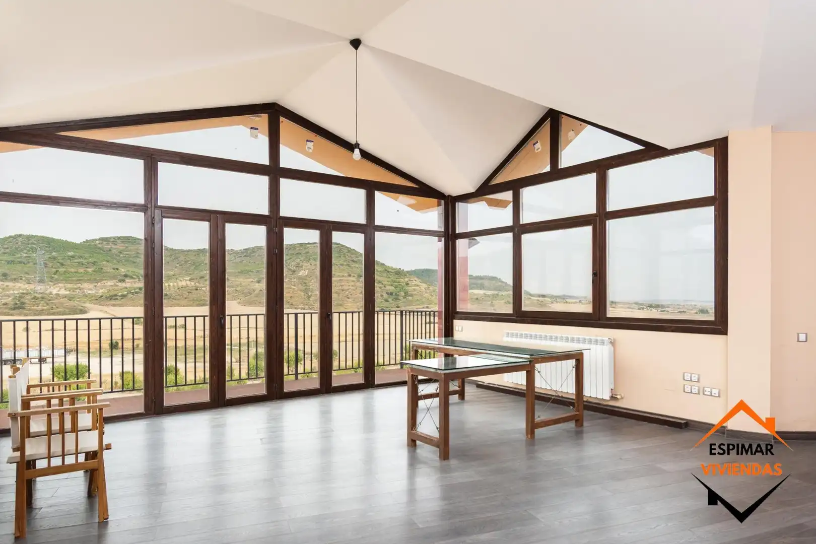Comedor de Edificio en venta en Castejón de Valdejasa
