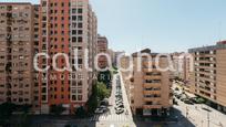Vista exterior de Pis en venda en  Valencia Capital amb Aire condicionat, Terrassa i Balcó