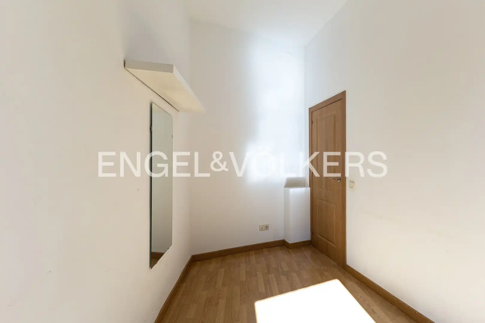 Wohnung zum Verkauf in Madrid mit Heizung, Abstellraum und Balkon