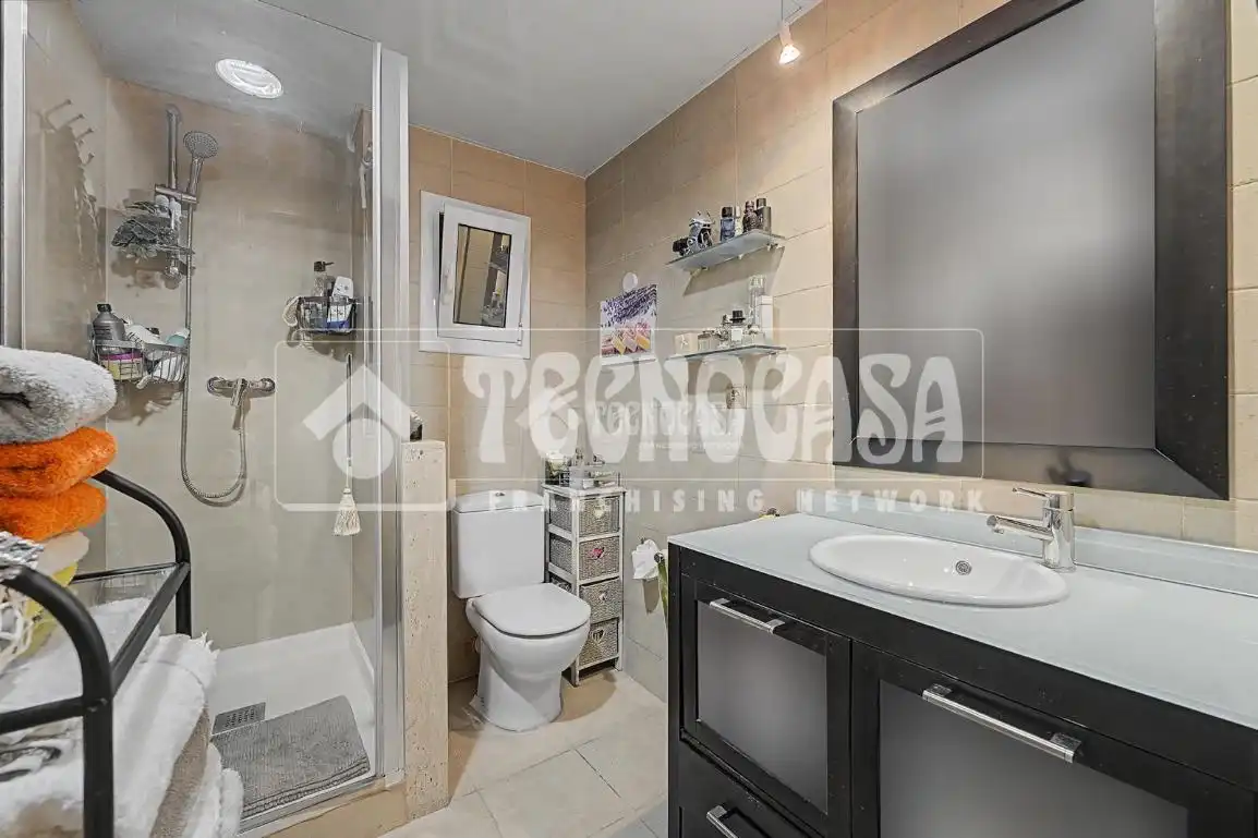 Bathroom of Flat for sale in Sant Joan Despí  with Air Conditioner, Heating and Balcony