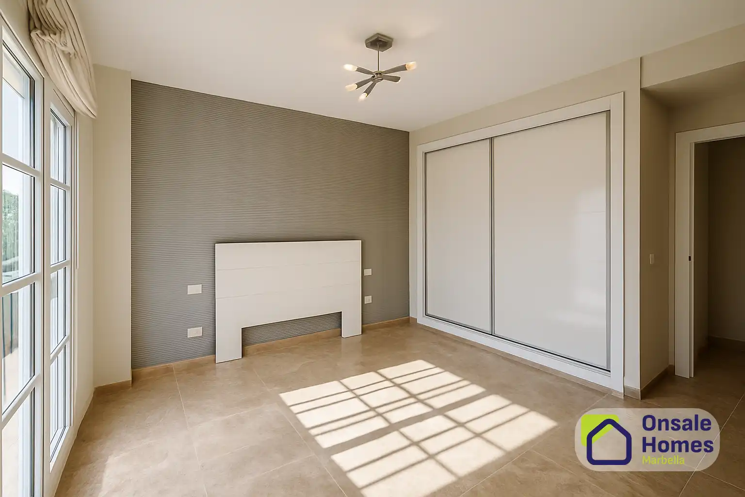 Piso en venta en Marbella con Terraza, Alarma y Piscina comunitaria