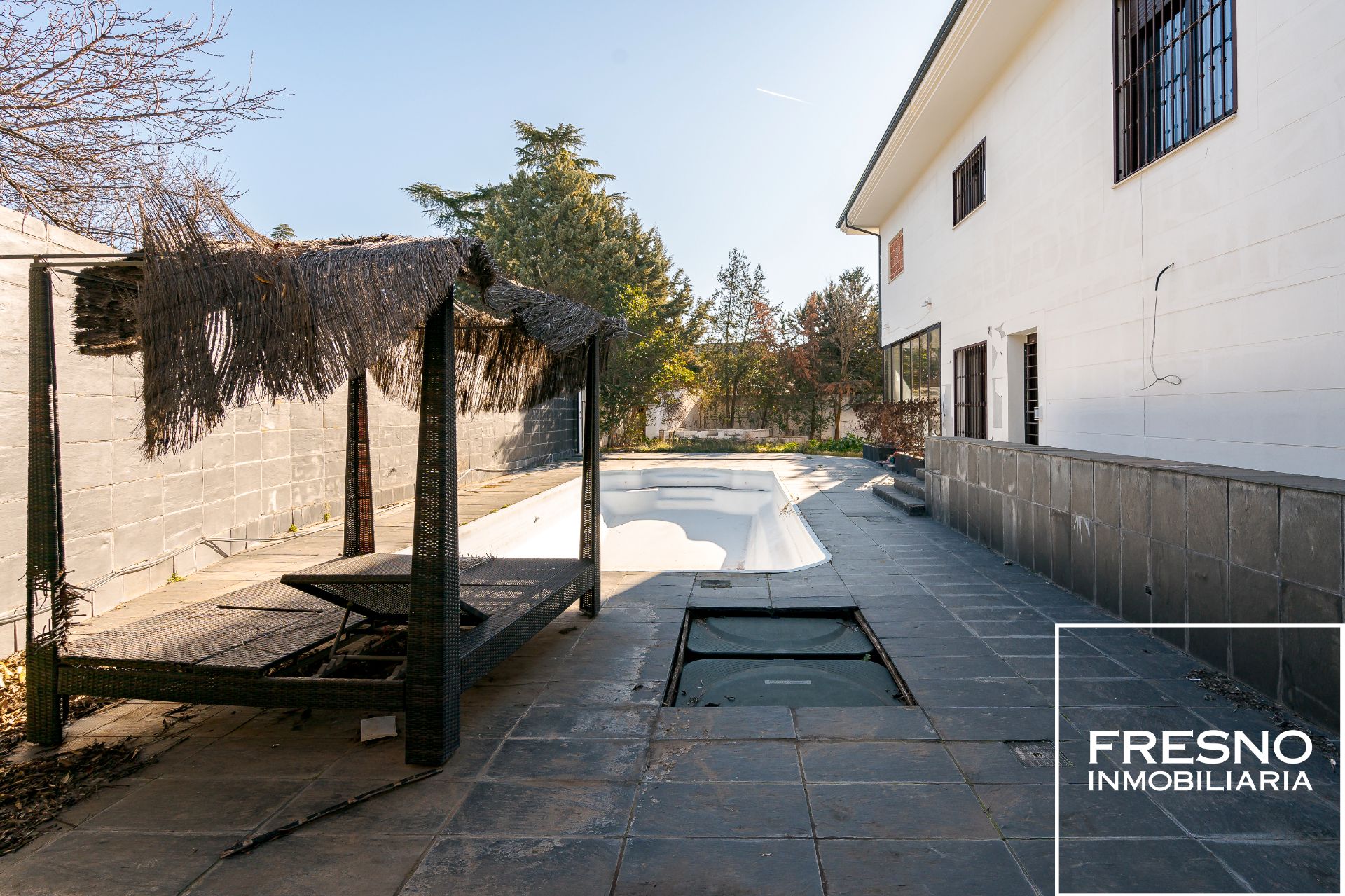 Swimming pool of Houses for sale in Cobeña  with Heating, Private garden and Storage room