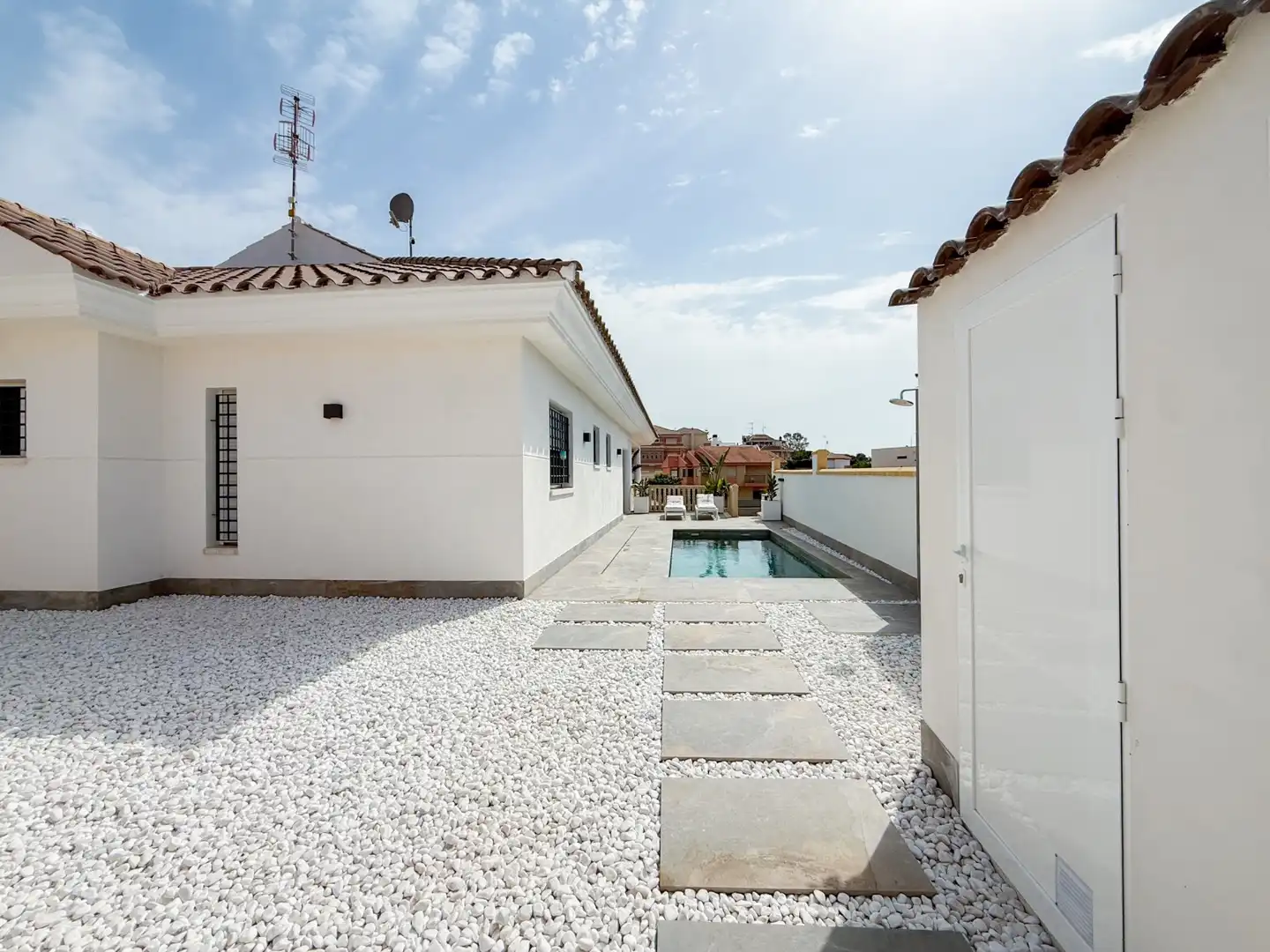 Duplexes for sale in Calarreona