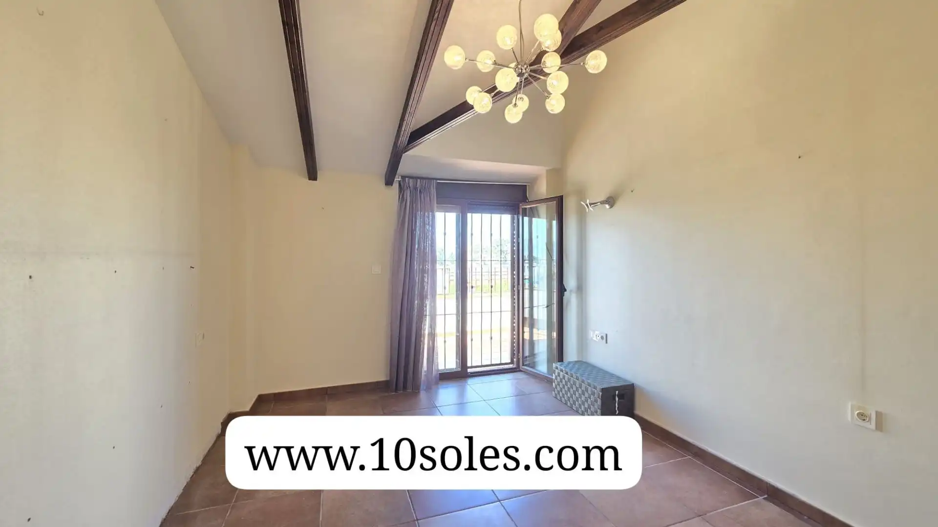 Casa adosada en venta en Bigastro con Terraza, Trastero y Piscina