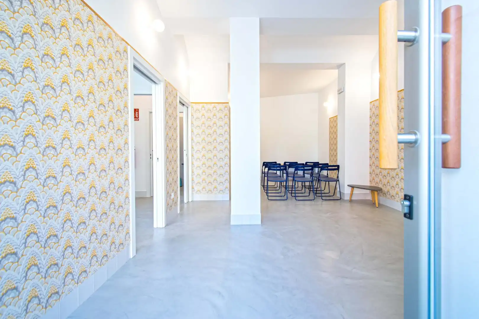 Commercial properties for sale in Sevilla  with Air Conditioner