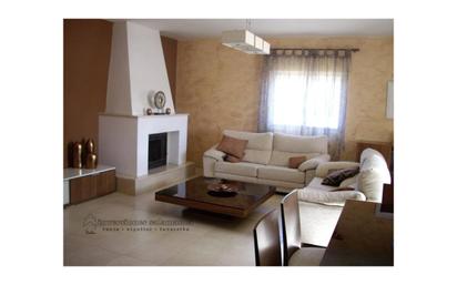 Living room of House or chalet for sale in Arapiles  with Heating, Private garden and Terrace