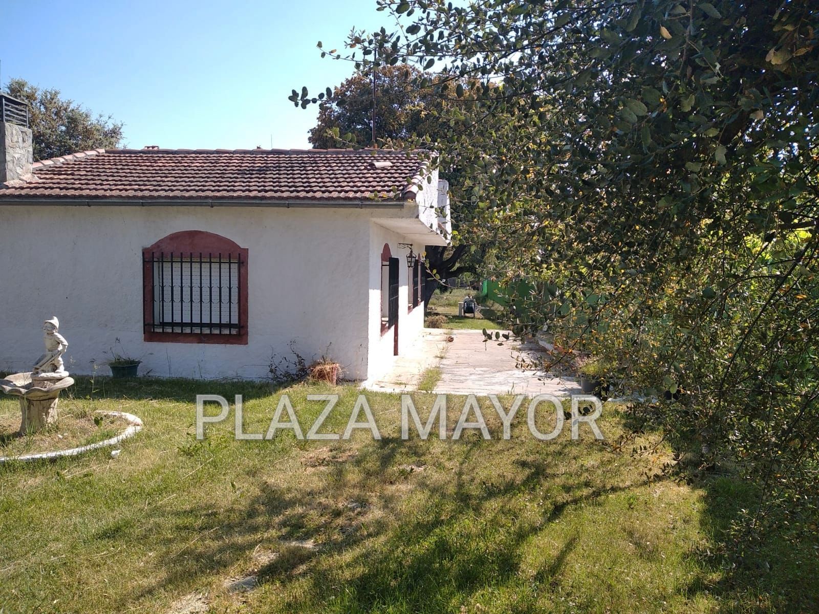 Vista exterior de Casa o xalet en venda en Florida de Liébana amb Jardí privat, Traster i Moblat