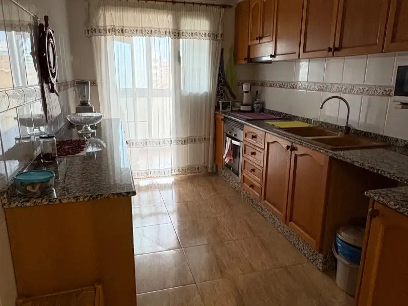 Piso con ascensor en venta en Av arquitecto Alfredo Simón 6, imagen 3