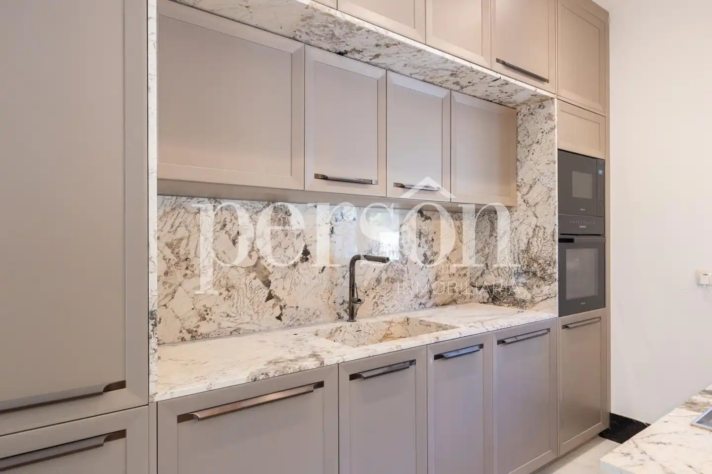 Kitchen of Houses for rent in Godella  with Air Conditioner, Heating and Private garden