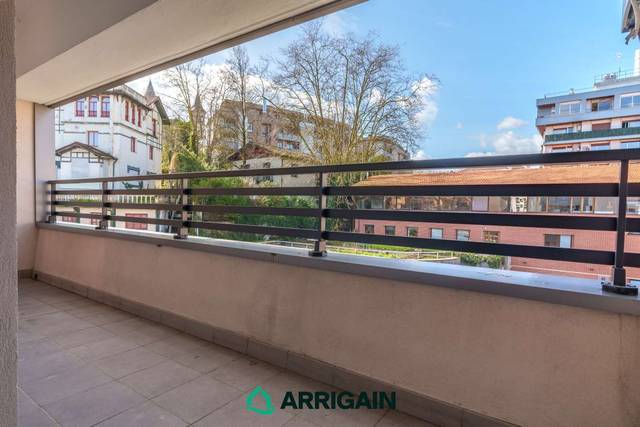 Piso en Venta en Heriz Pasealekua en Antiguo