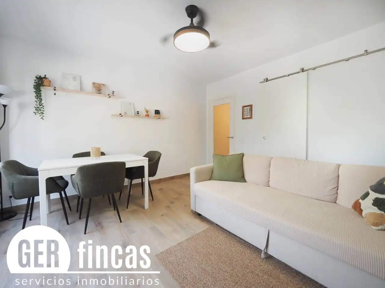 Living room of Flat for sale in Terrassa  with Alarm