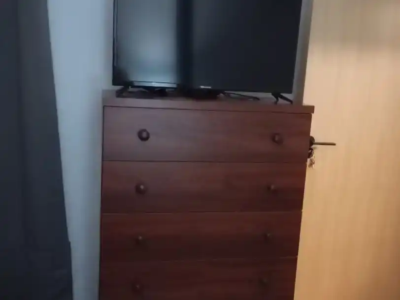 Dormitori de Casa adosada per a compartir en Sanlúcar la Mayor amb Aire condicionat i Moblat