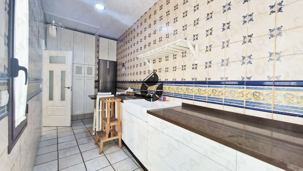 Cuina de Casa adosada en venda en Coria del Río amb Terrassa i Traster