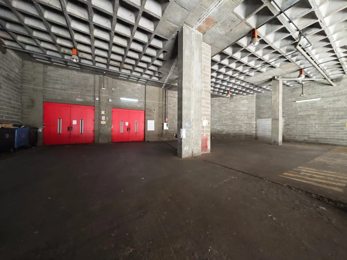 Industrial buildings for sale in Madrid