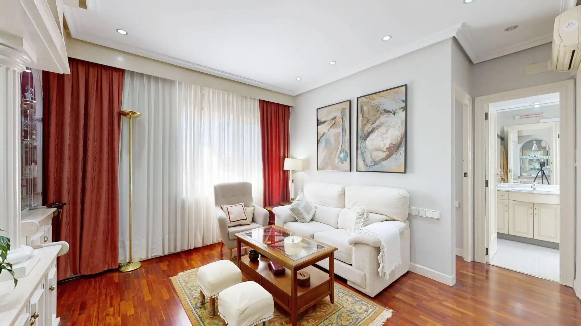 Wohnzimmer von Wohnung zum Verkauf in Valencia mit Klimaanlage, Parkett und Abstellraum