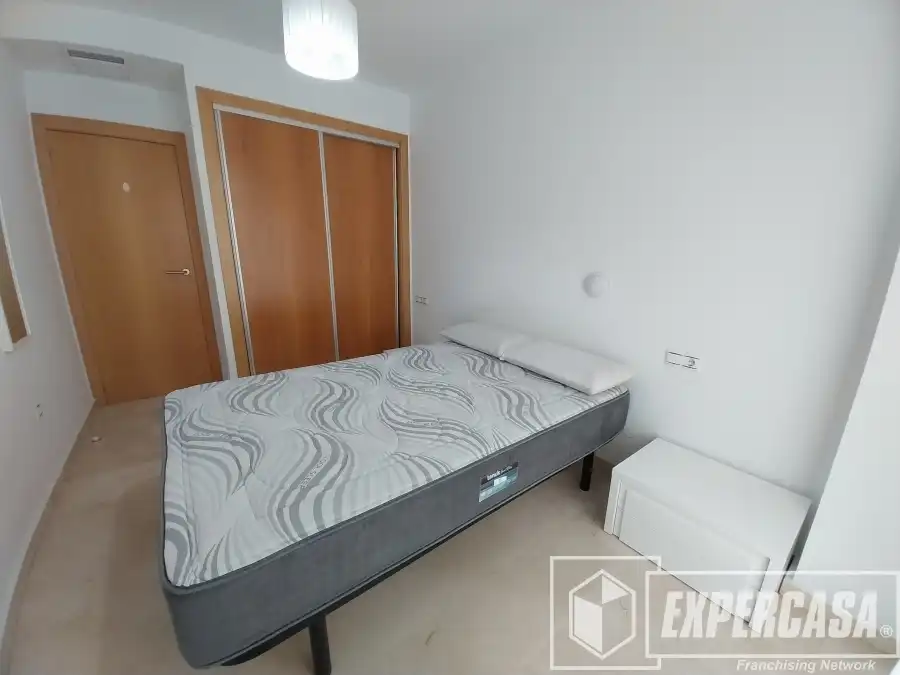 Dormitori de Pis en venda en Torrent amb Piscina i Moblat