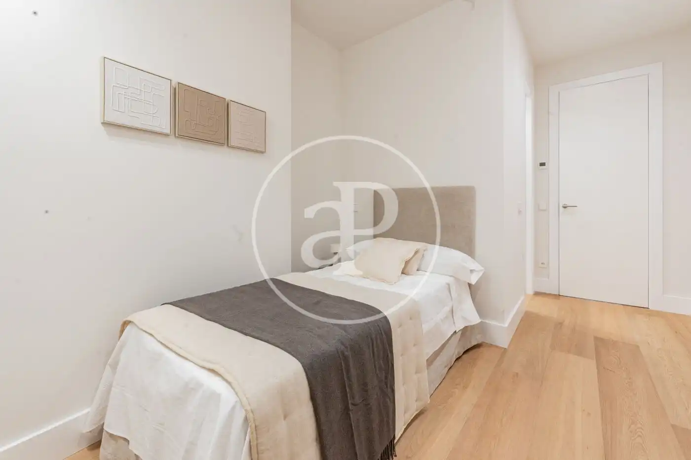 Habitación de Piso en venta en Madrid con Aire acondicionado, Calefacción y Terraza