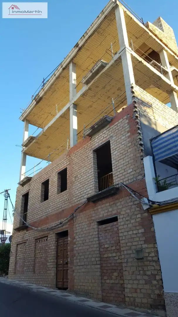 Außenansicht von Gebäude zum Verkauf in Alcalá del Río