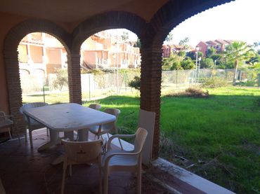 Villa mit Pool zum Verkauf in Riviera del Sol