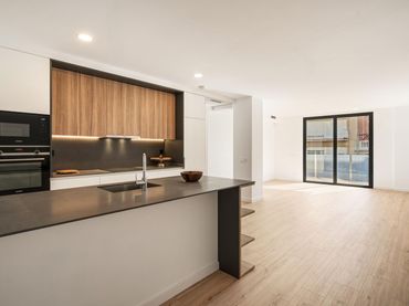 Piso con balcón en venta en Centre