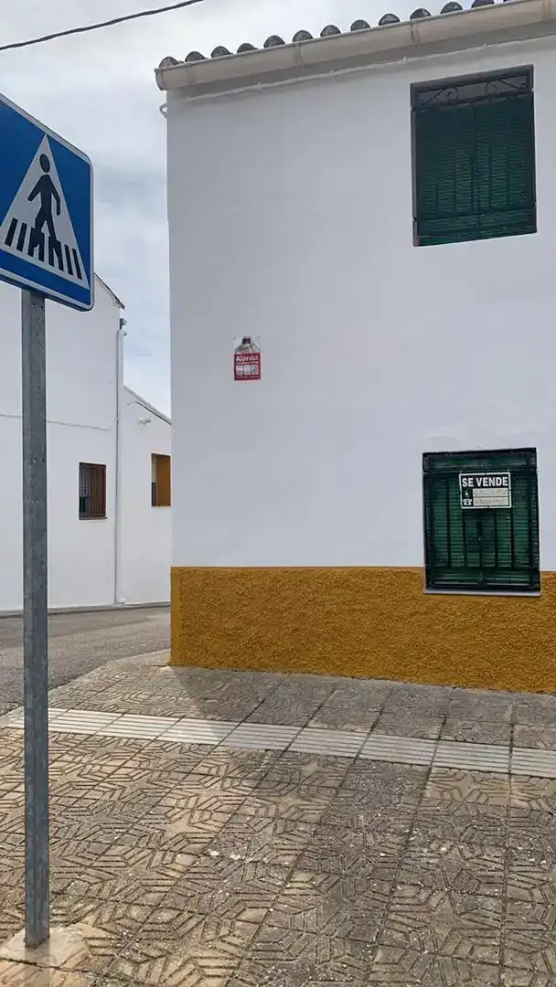 Außenansicht von Country house zum Verkauf in Cortes de Pallás mit Klimaanlage, Schwimmbad und Balkon