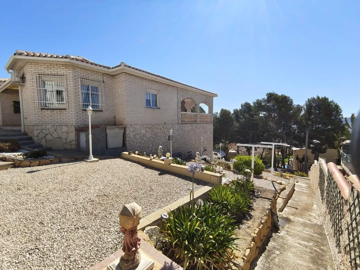 Xalet amb jardí en venda a Coloma, imagen 2