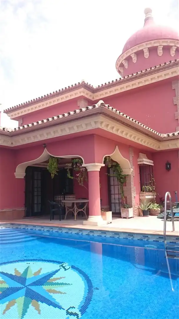 Villa avec piscine à vendre à Las Lagunas, imagen 2