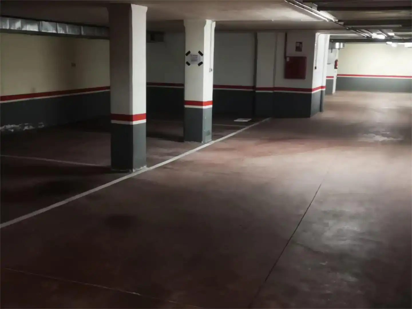 Parkplatz von Garage zum Verkauf in Narón