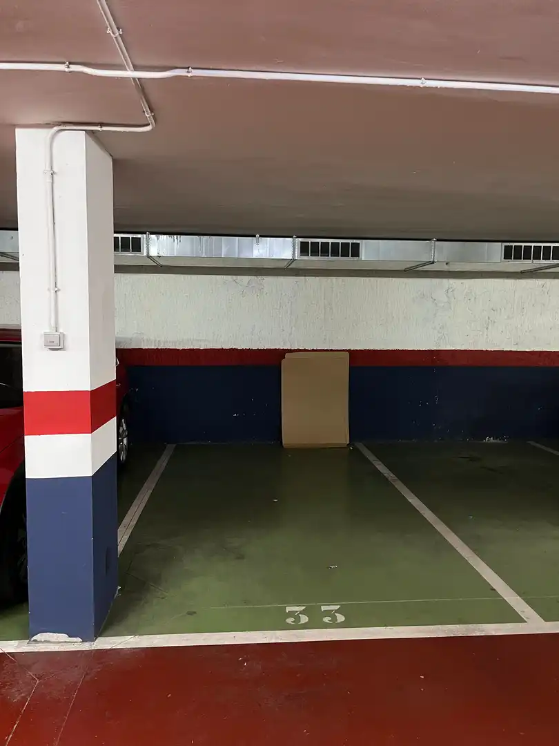 Garaje de alquiler en Avinguda Riera de Sant Cugat, 32, Font Pudenta