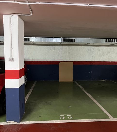 Foto 2 de Garaje de alquiler en Avinguda Riera de Sant Cugat, 32, Font Pudenta, Montcada i Reixac