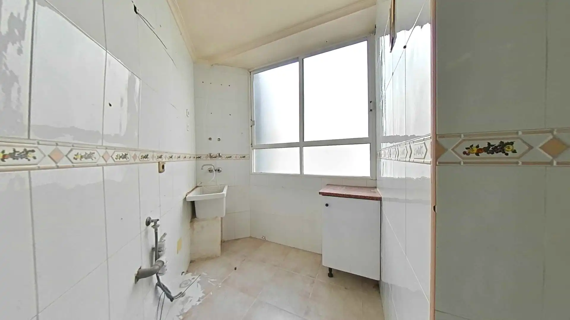 Badezimmer von Wohnung zum Verkauf in Bigastro mit Klimaanlage und Balkon