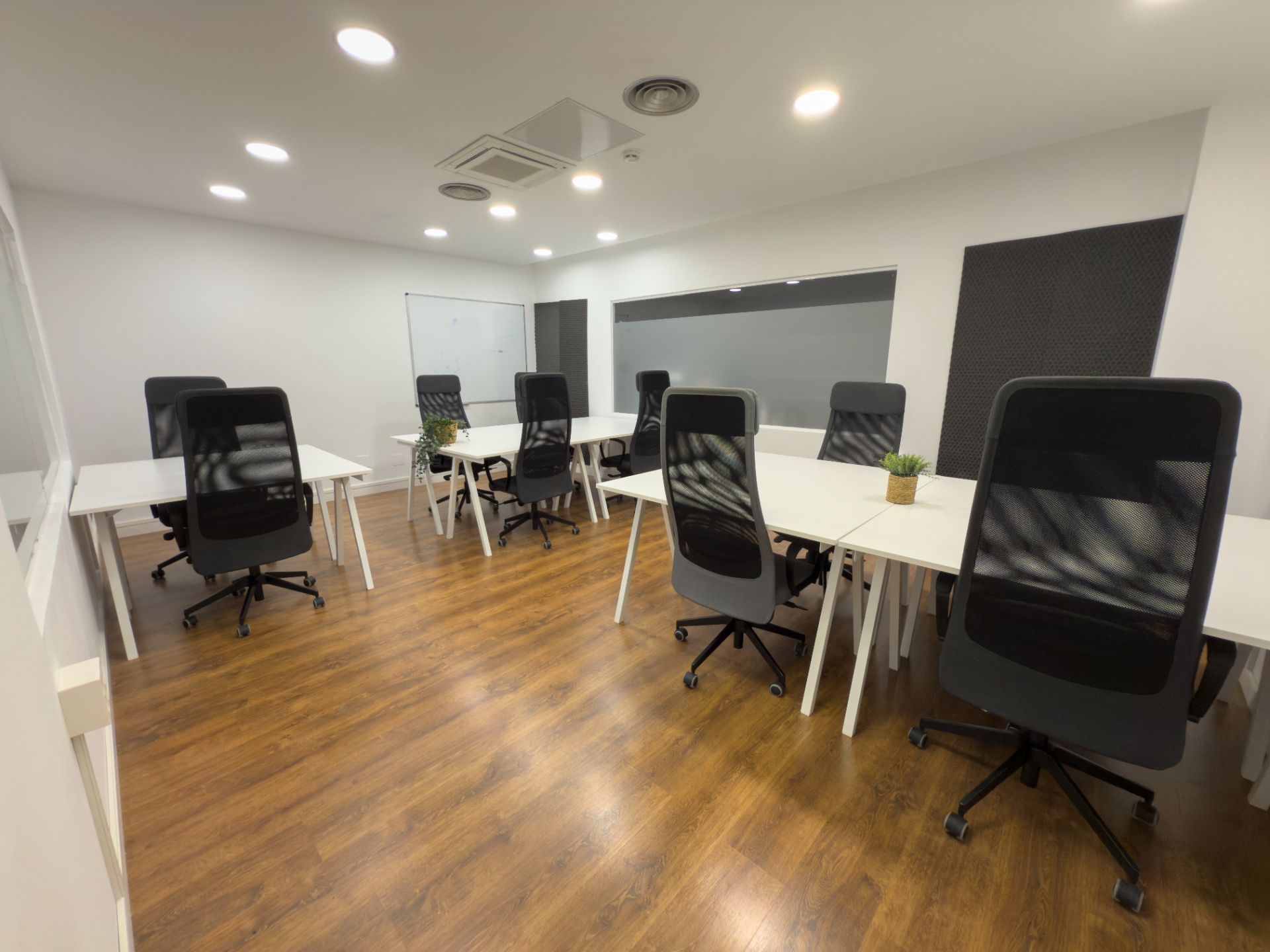 Office to rent in  Madrid Capital  with Air Conditioner, Heating and Furnished