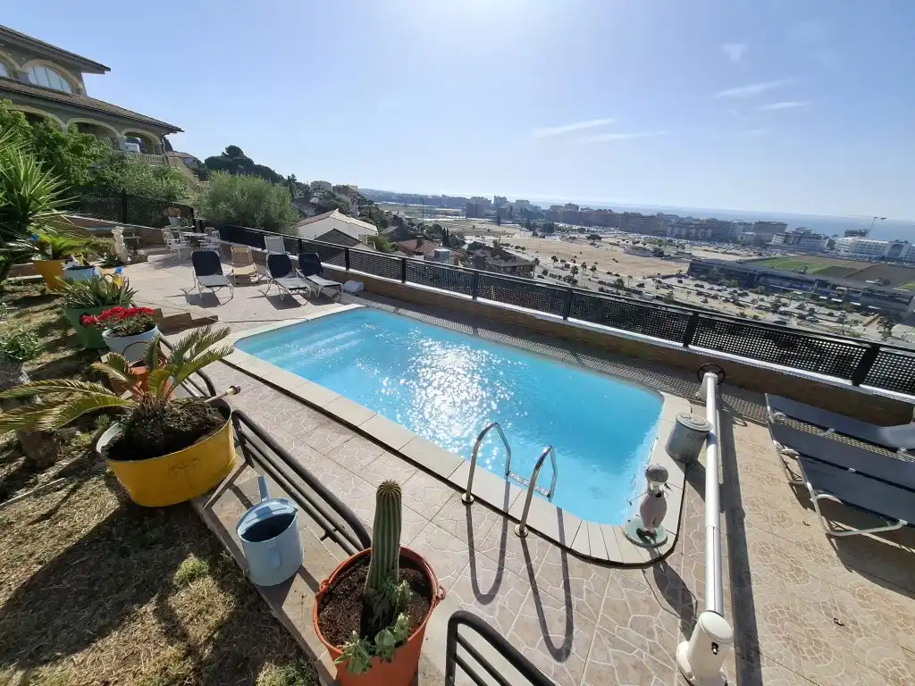 House with pool for sale in Calle Formentor, imagen 4