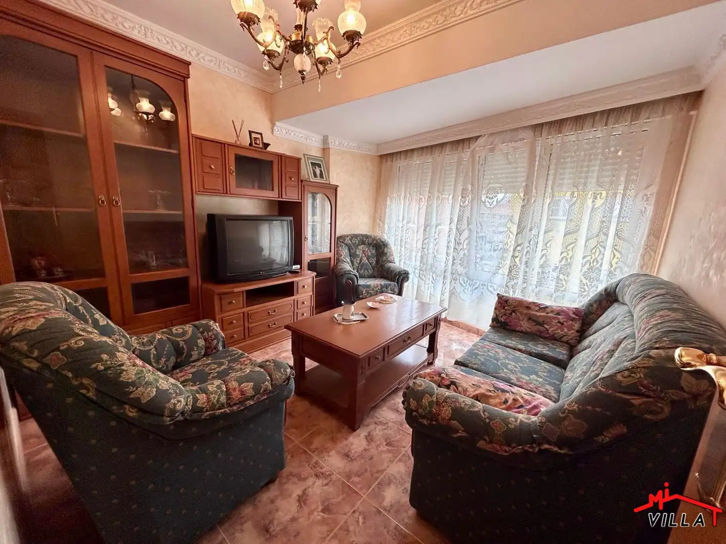 Sala de estar de Piso en venta en Colindres con Amueblado