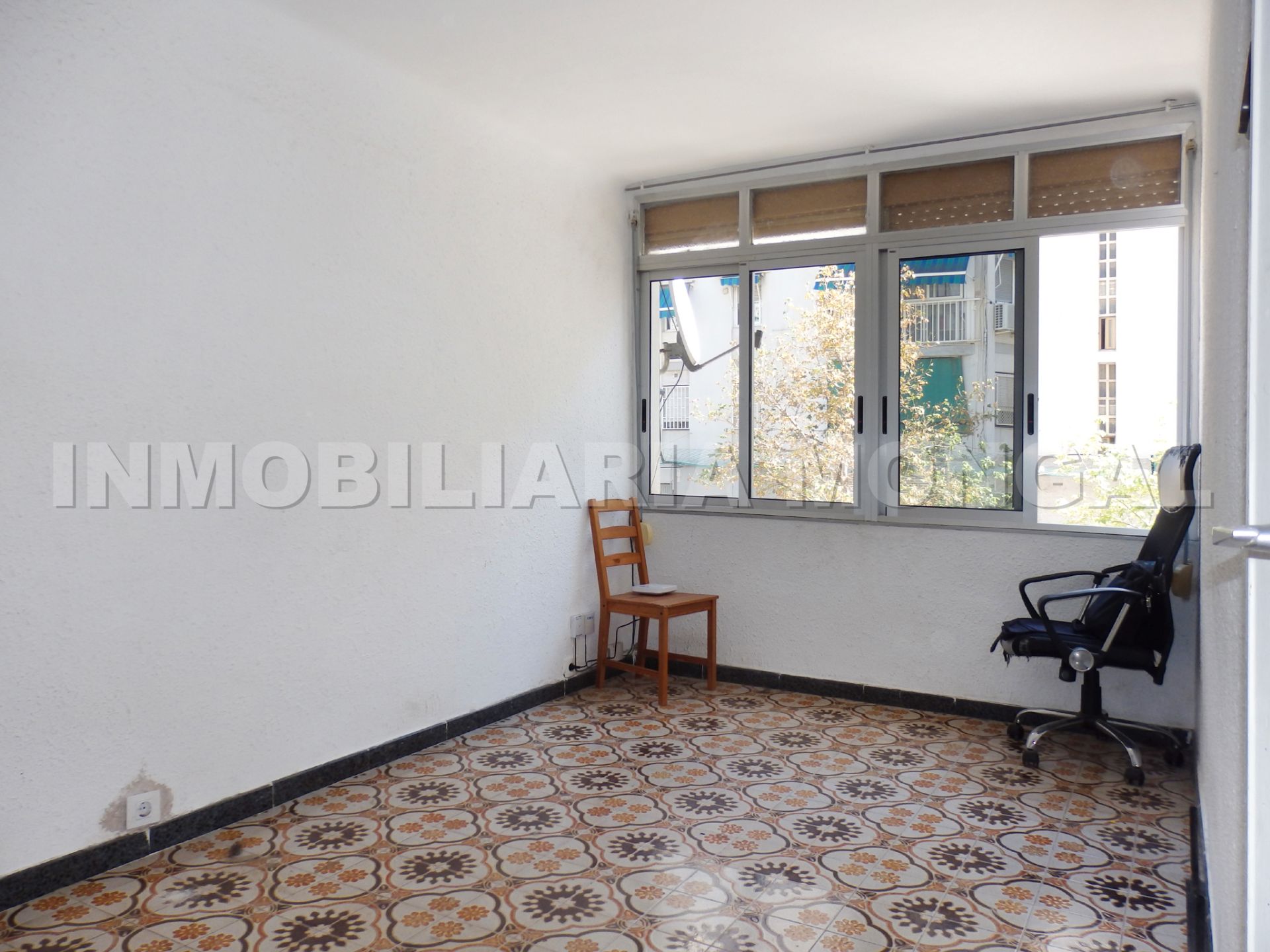 Living room of Flat for sale in Cornellà de Llobregat